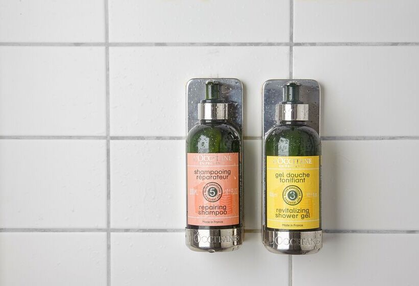 スーペリアールーム, Klaustur