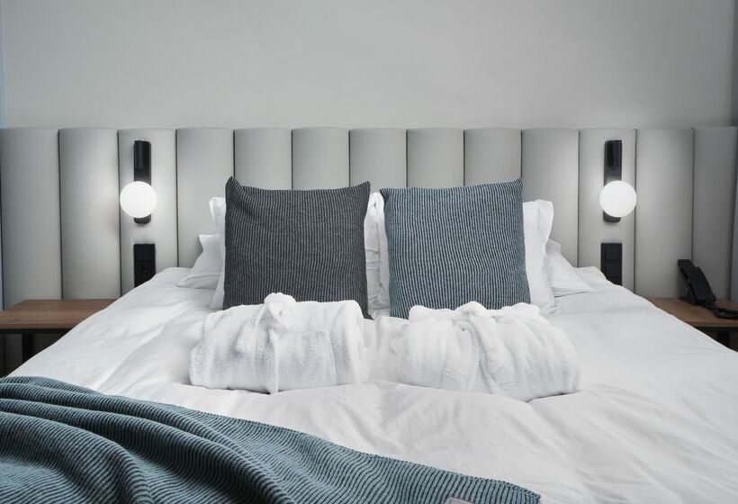 スイート, Klaustur