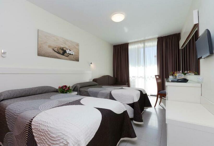수피리어 패밀리 룸, Marina Resort Benidorm