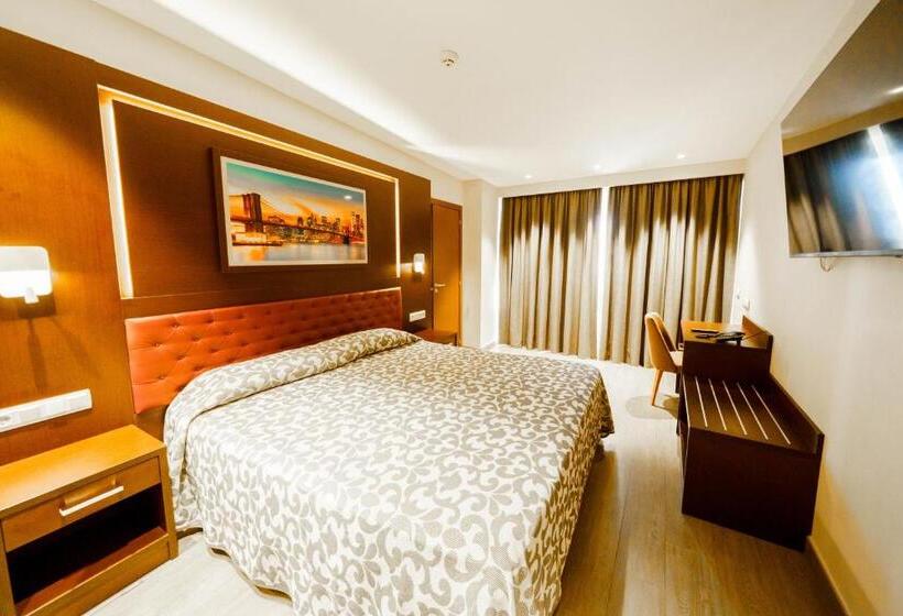 프리미엄 패일리룸, Marina Resort Benidorm