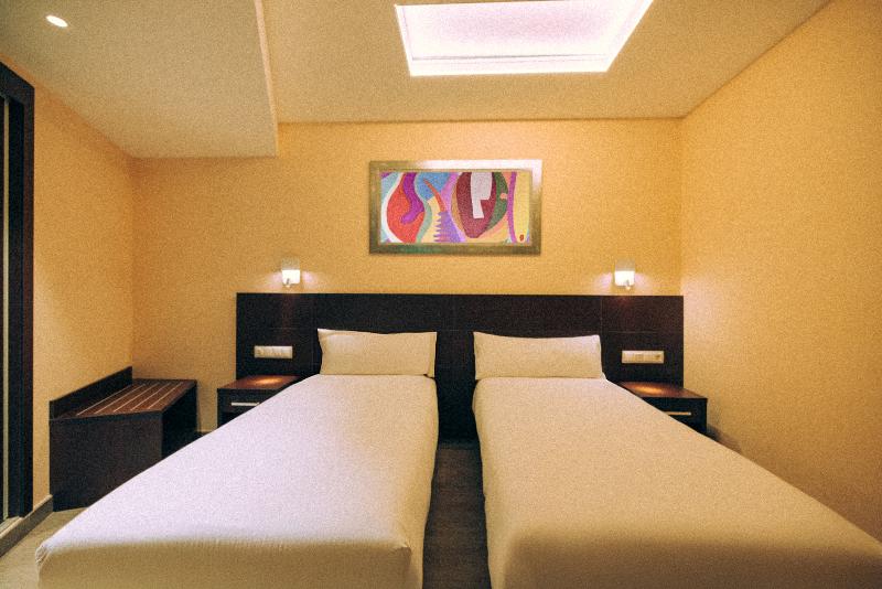 غرفة عائلية, Marina Resort Benidorm