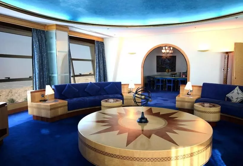 プレジデントスイートルーム, Oryx Grand Hotel Jebel Hafeet