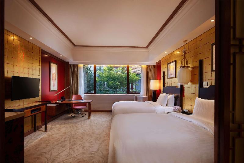 Президентский Люкс, Mercure Grand Jebel Hafeet