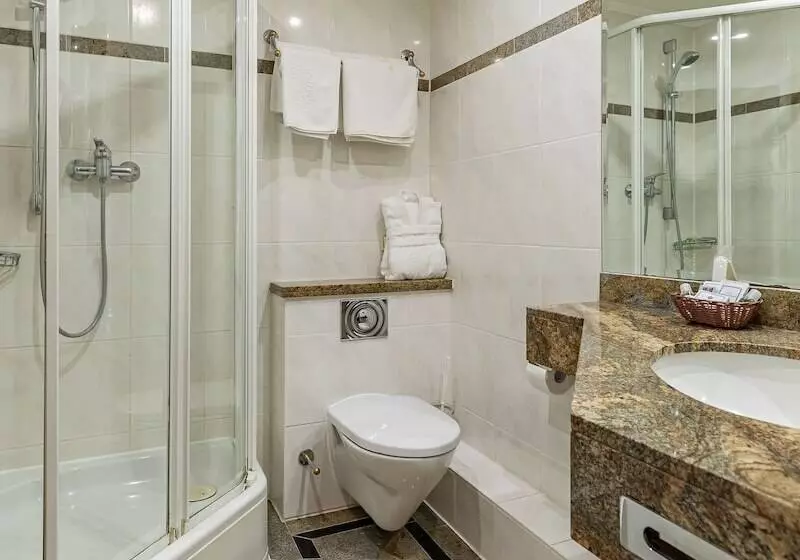 Standard-huone, Natsionalny