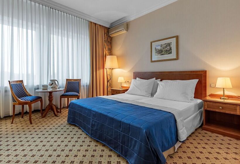 Standart Oda, Natsionalny