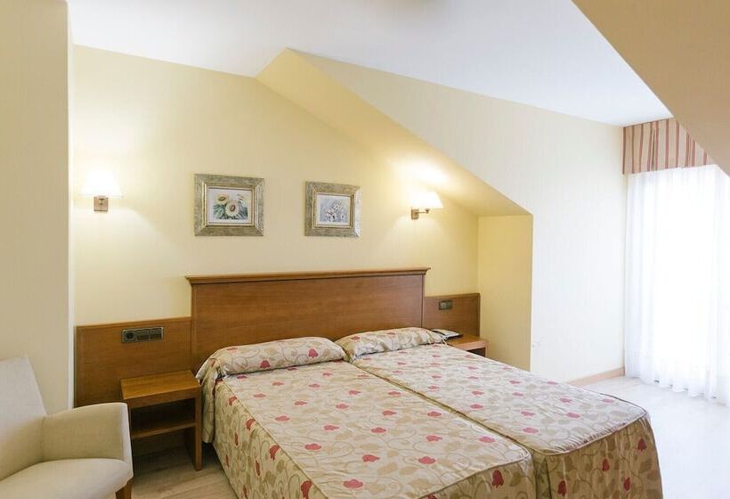 四人标准间, O Castro