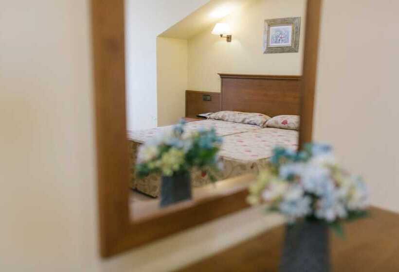 四人标准间, O Castro