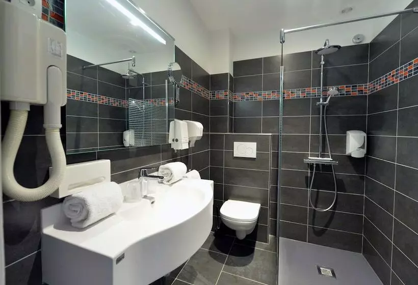 Classic Quadruple Occupancy Room, Restaurant Printania