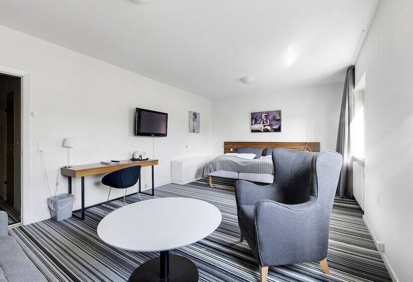 غرفة قياسية, østergaards