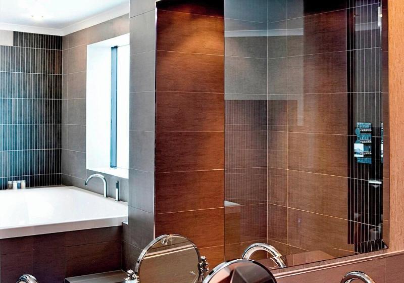 带大床的套房, The Glasshouse, Autograph Collection