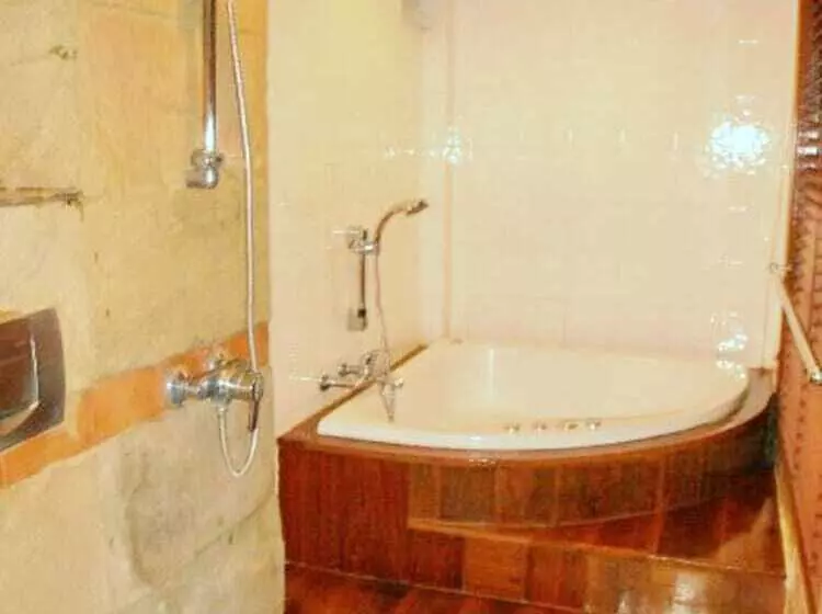 اتاق لوکس, White House Beach Resort