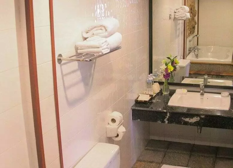 اتاق لوکس, White House Beach Resort