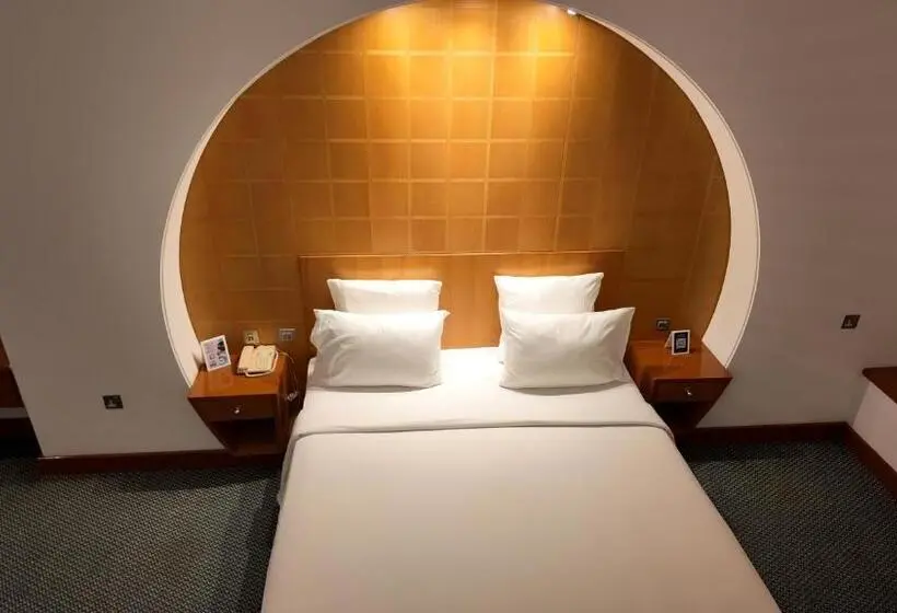 エクゼクティブスイート, Oryx Grand Hotel Jebel Hafeet