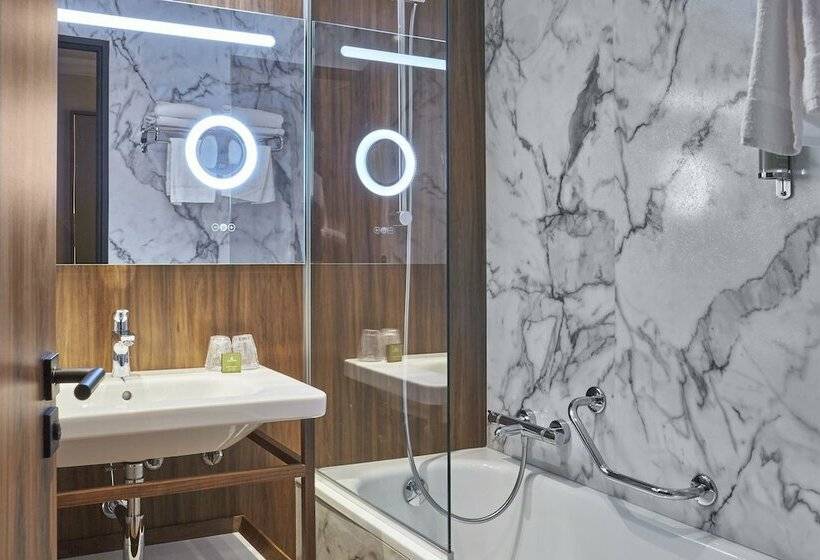 Номер Премиум, L Elysee Val D Europe