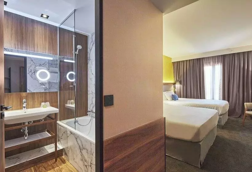 Premium Neljän Hengen Huone, L Elysee Val D Europe