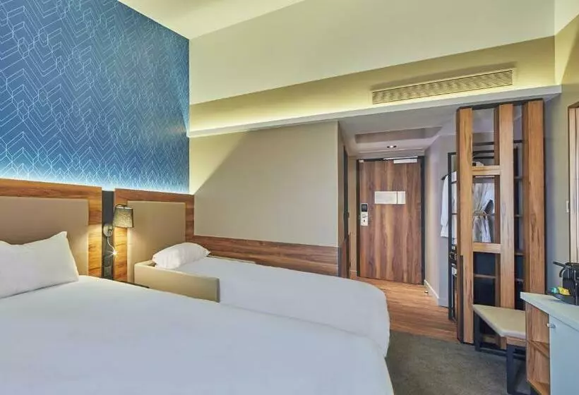 Premium Kolmen Hengen Huone, L Elysee Val D Europe