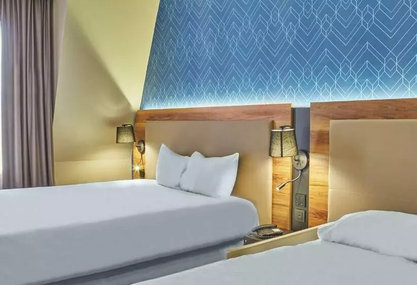 Premium Kolmen Hengen Huone, L Elysee Val D Europe