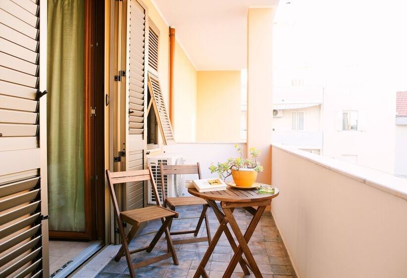 Comfort room with balcony, Babbai Giommi