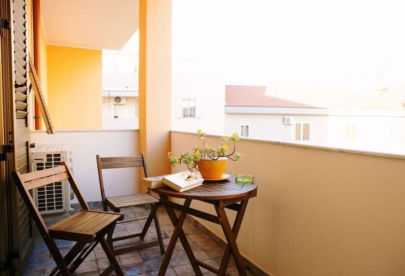 Comfort room with balcony, Babbai Giommi