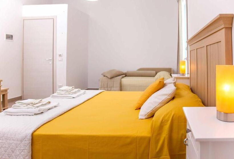 四人标准间, Feudo D Arneo