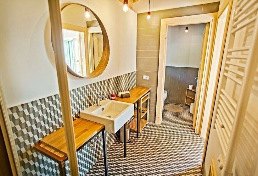 غرفة قياسية, Pietre Di Gelo Dei F.lli Valenziani