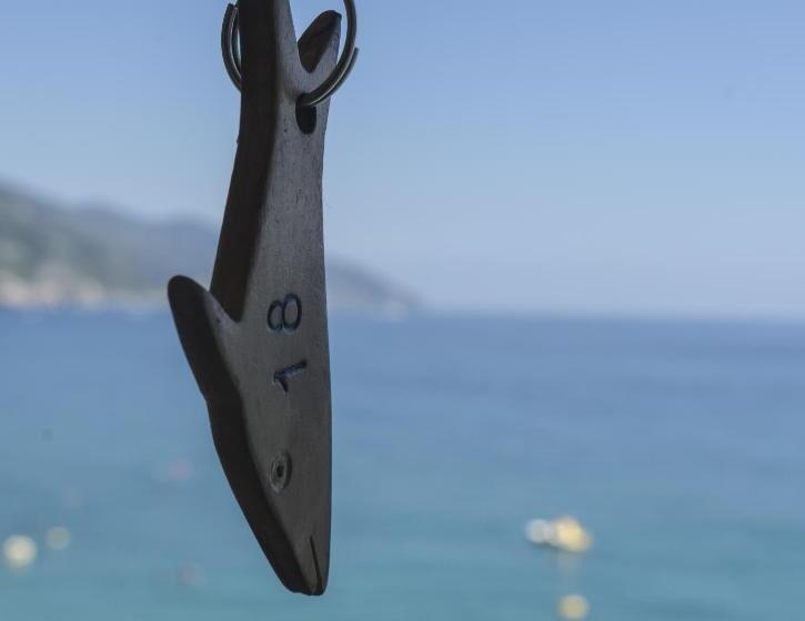 اتاق استاندارد با بالکن و چشمانداز دریا, Al Mare