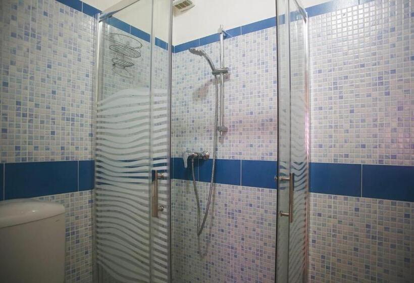 شقة غرفة واحدة مزودة بتراس, Agriturismo La Stradaccia