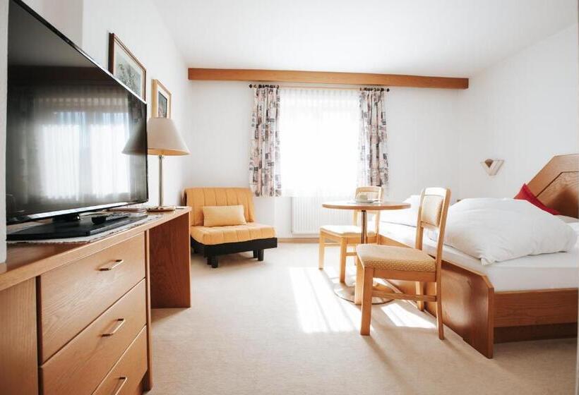 Номер Стандарт, Mair Am Turm