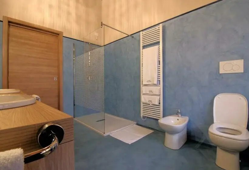 デラックストリプルルーム, Locanda Papà Nenè