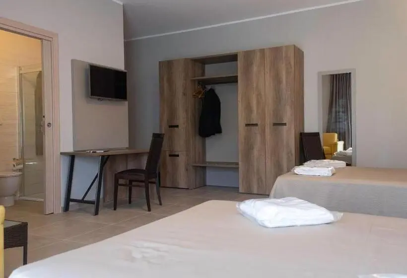Perhehuone, San Vincenzo Resort