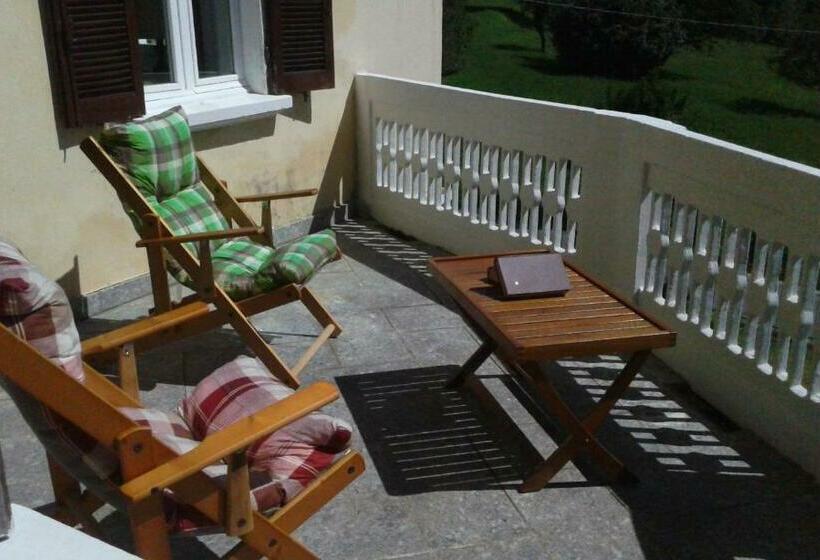 חדר סטנדרט עם מיטת קינג, Swanlake Rooms