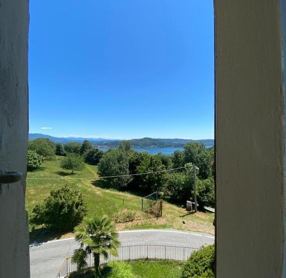 חדר משפחתי, Swanlake Rooms