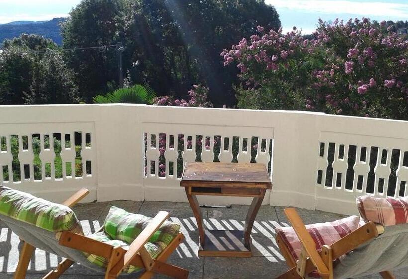 סוויטה משפחתית, Swanlake Rooms