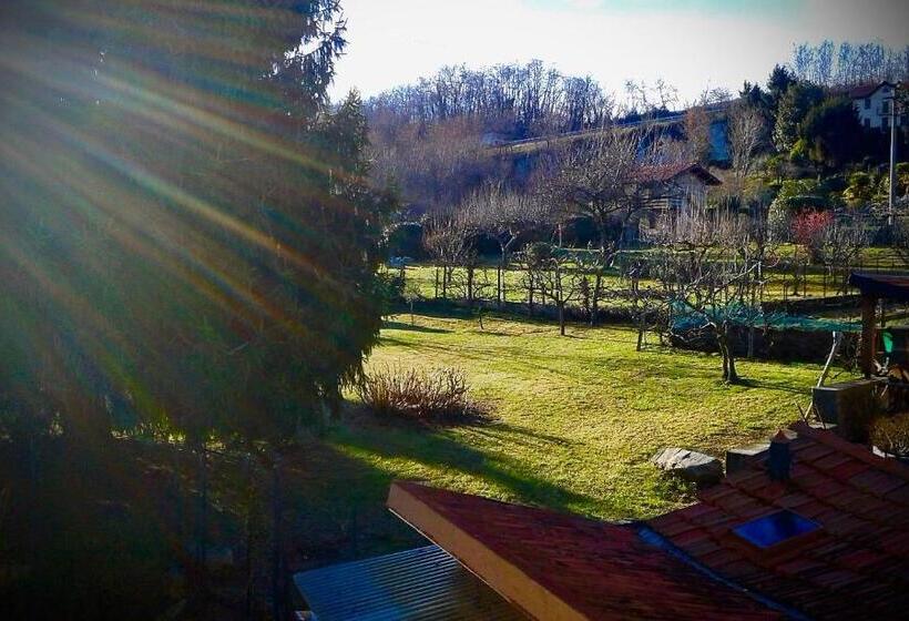 חדר סטנדרט נוף לגינה, Swanlake Rooms