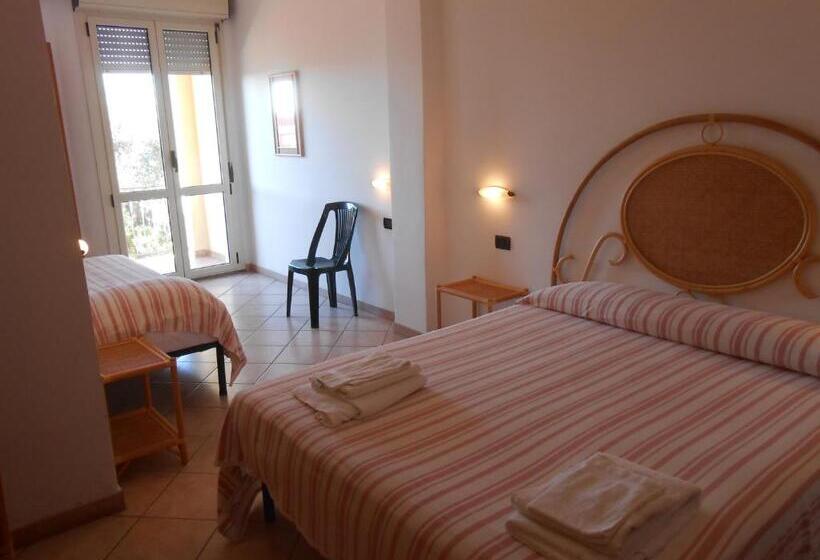 Номер Стандарт Вид на Море с Балконом, Terrazzino