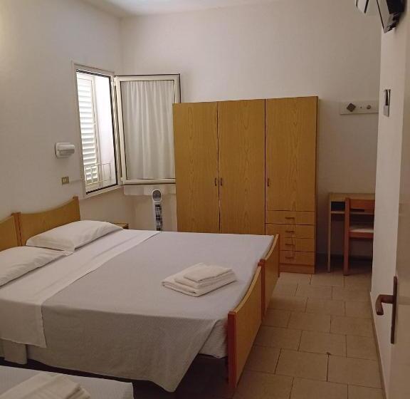 エコノミートリプルルーム, Serafini Misano Adriatico