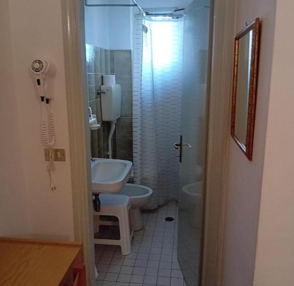 Economy Triple Room, Serafini Misano Adriatico
