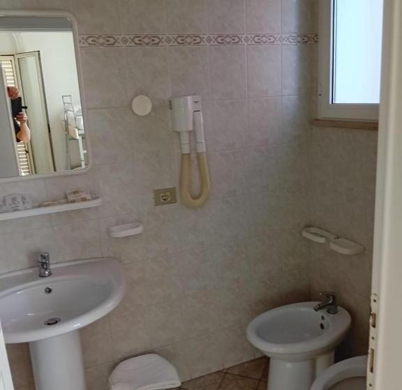 ファミリールーム, Serafini Misano Adriatico