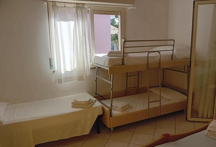 ファミリールーム, Serafini Misano Adriatico