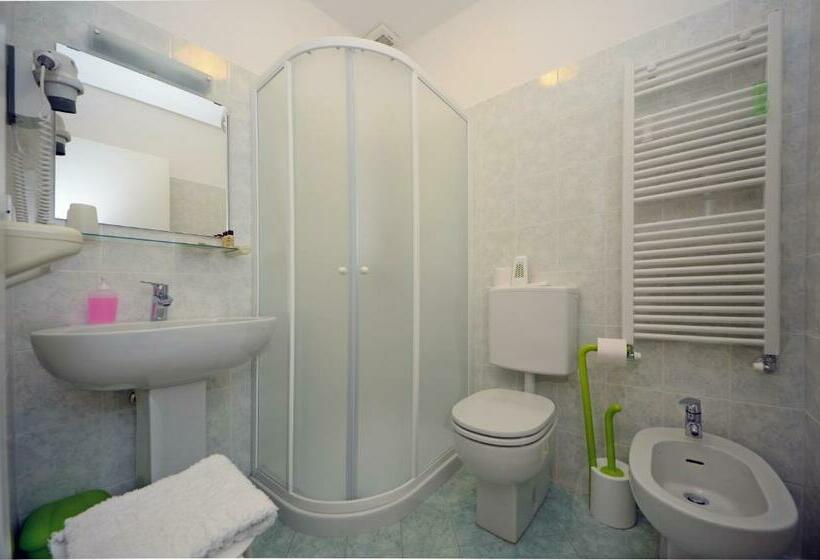 スタンダードトリプルルーム, Locanda Marita