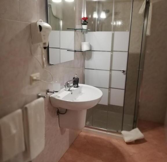 חדר סטנדרט, Mirage B&b