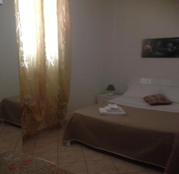 חדר משפחתי, Mirage B&b