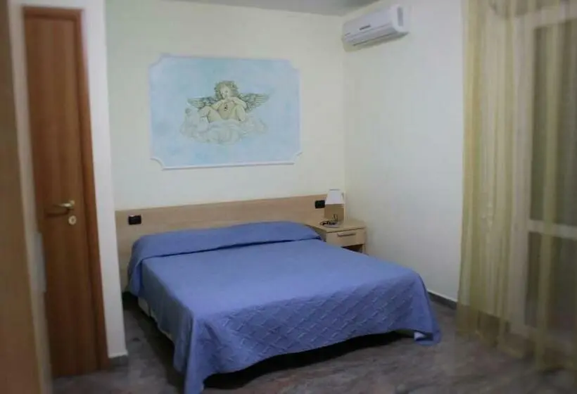キングサイズベッドのスタンダードルーム, B&b Villa Marinetti