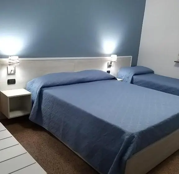 スタンダードトリプルルーム, B&b Villa Marinetti