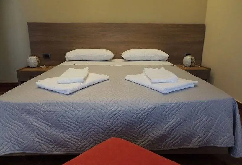 シングルデラックスルーム, B&b A Due Passi Dal Mare