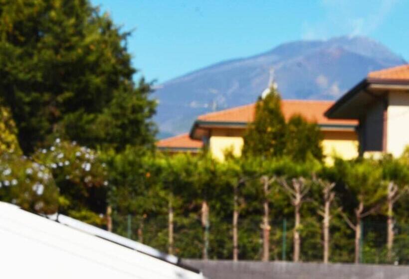 Номер Стандарт с Балконом, B&b Betulla Dell Etna