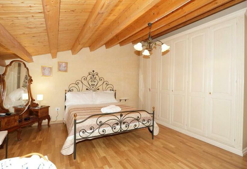 スタンダードトリプルルーム, Suliscenti Dimora Siciliana B&b