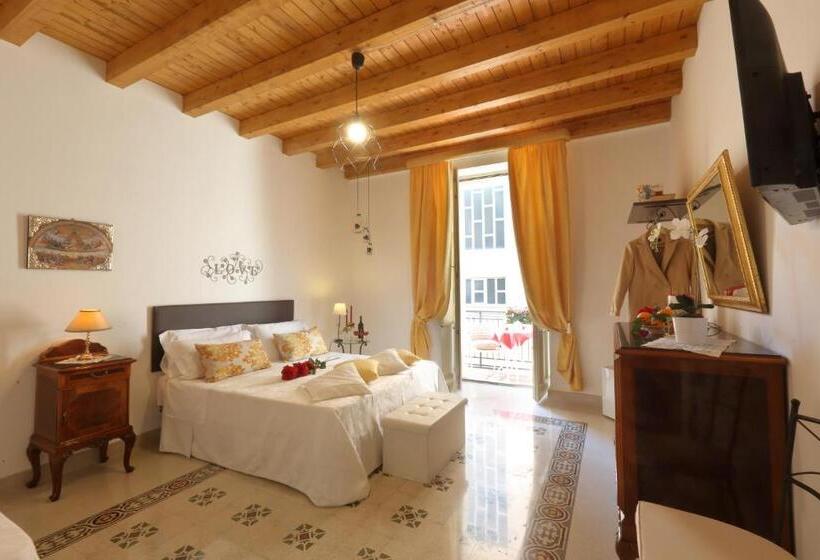 バルコニー付きスタンダードトリプルルーム, Suliscenti Dimora Siciliana B&b
