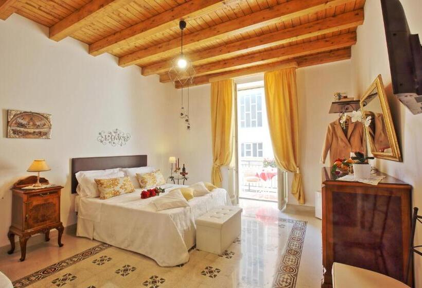 Трехместный Номер Стандарт с Балконом, Suliscenti Dimora Siciliana B&b