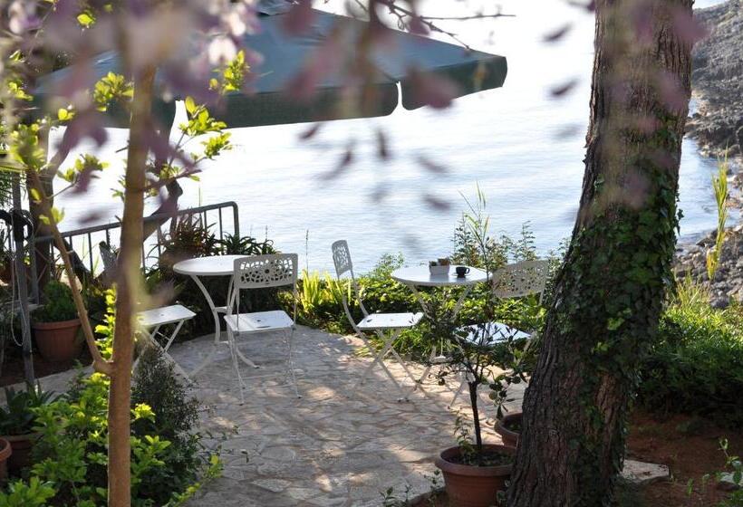 1 Sovrums Superior Lägenhet, B&b Viadelmare